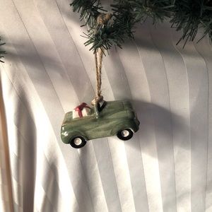 - Christmas pickup truck ornament